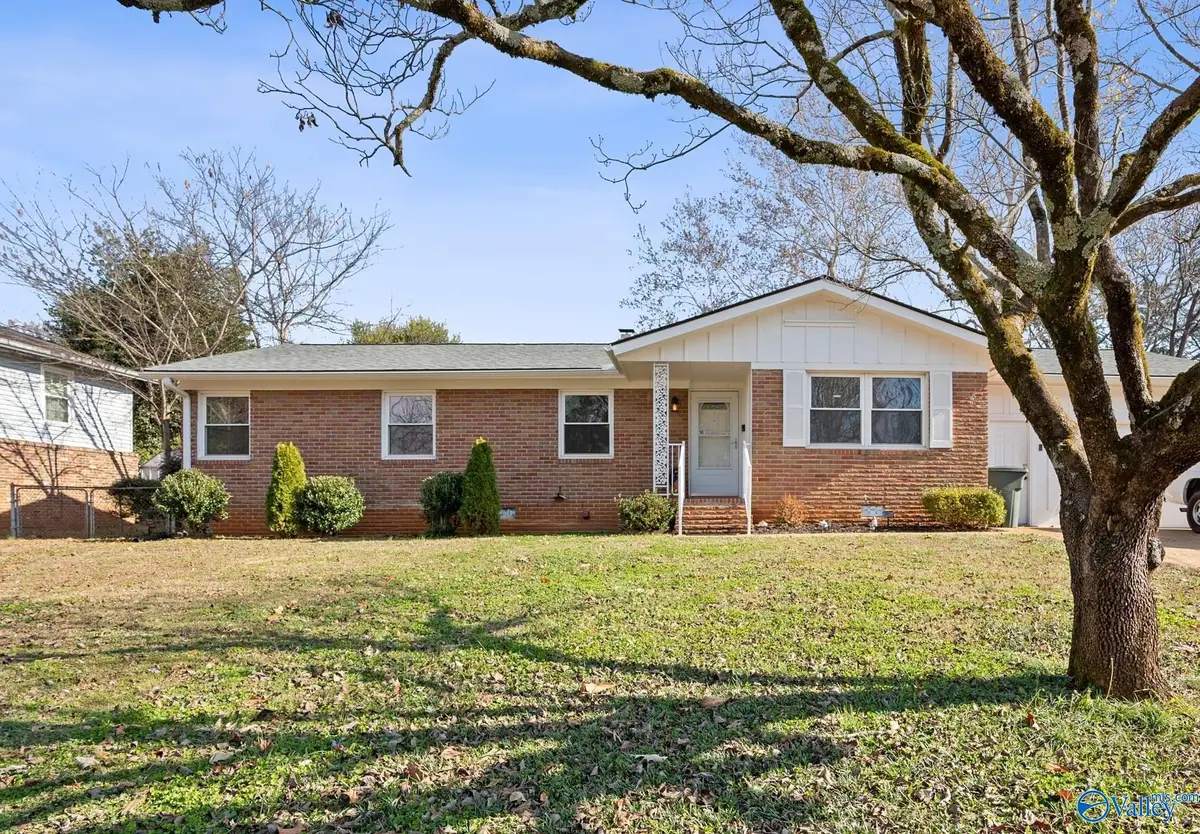 10013 Hogan Drive Se, Huntsville, AL 35803 - Image #1