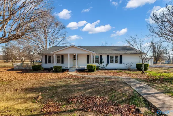 10248 New Cut Road, Athens, AL 35611