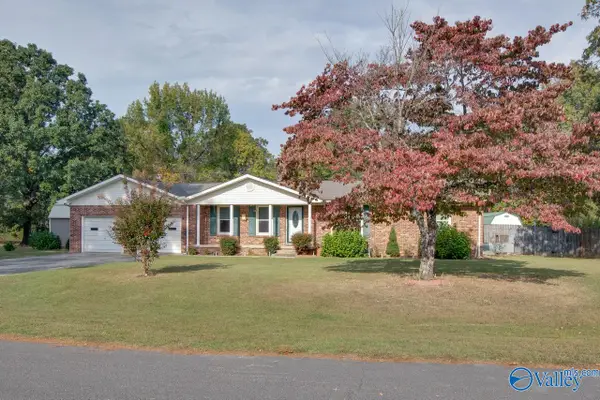 14233 Peek Drive, Athens, AL 35611