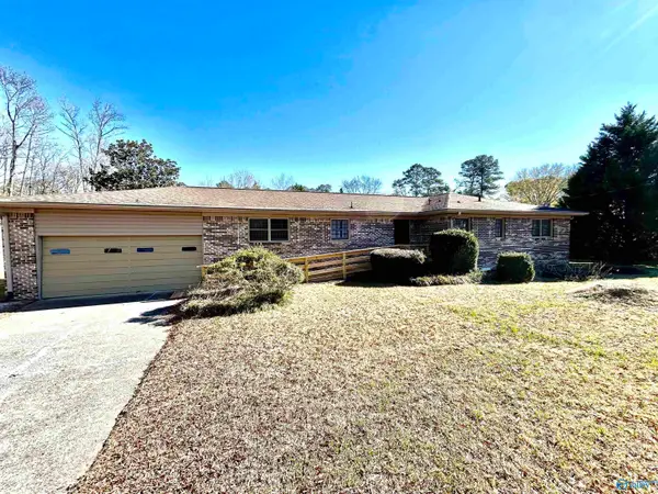 2305 Fairview Road, Gadsden, AL 35904