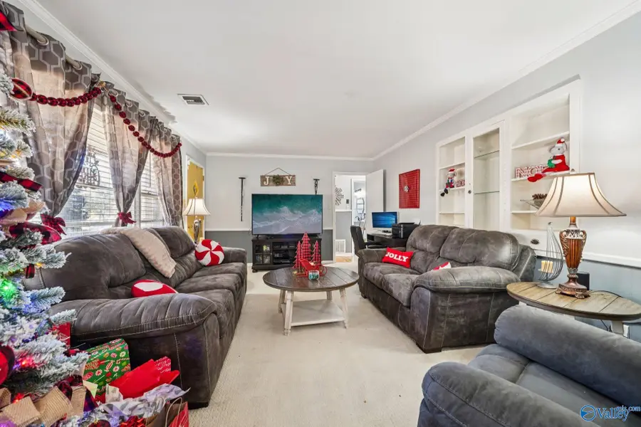 3326 Livingston Trace, Sylacauga, AL 35150 - Image #2