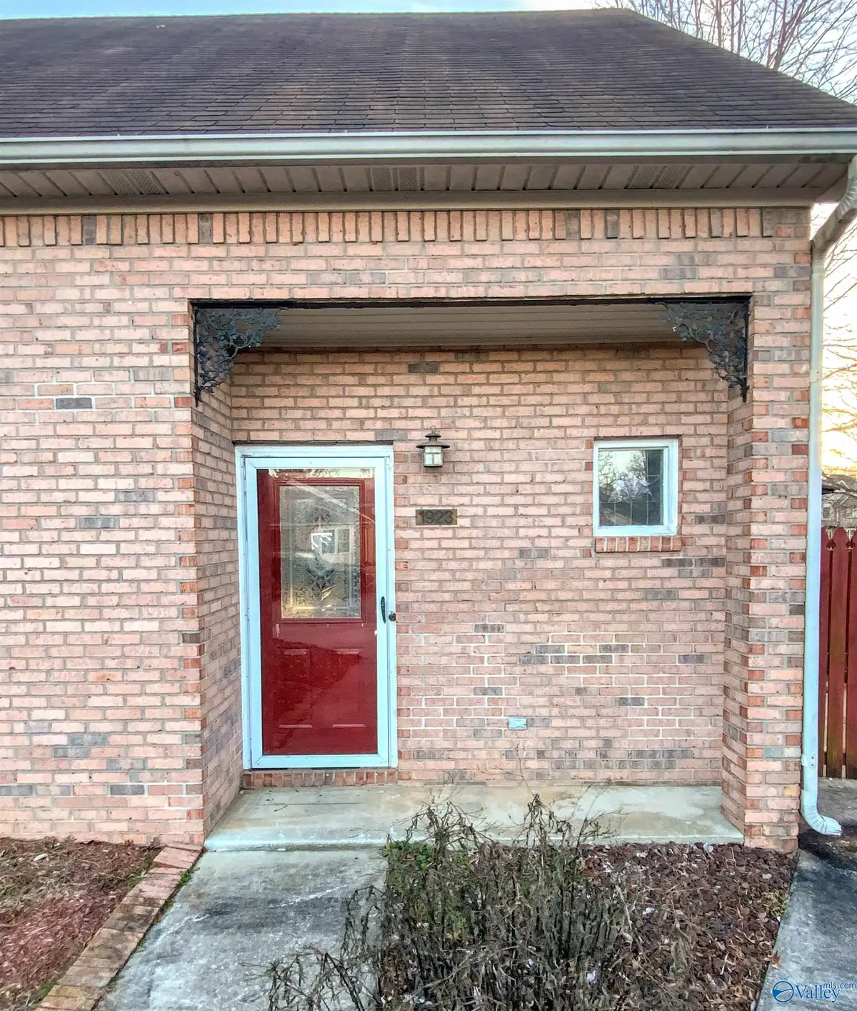 1923 Brownstone Court W, Decatur, AL 35603 - Image #1