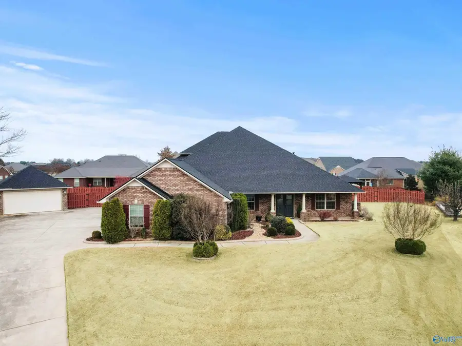 13207 Abbington Lane, Athens, AL 35613 - Image #2