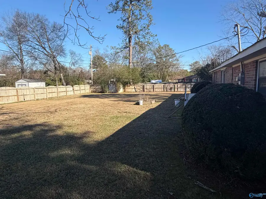 1303 Club View Drive Nw, Huntsville, AL 35816 - Image #3