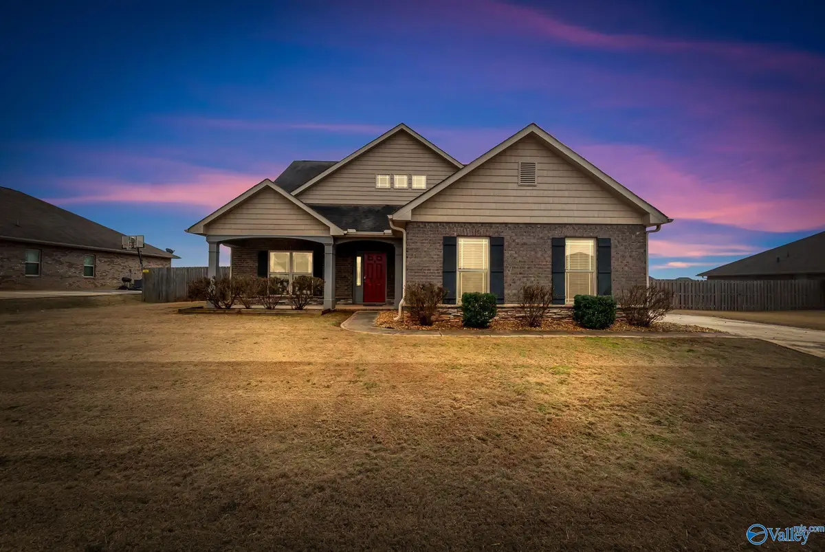 121 Carleighfalls Drive, Meridianville, AL 35759 - Image #1