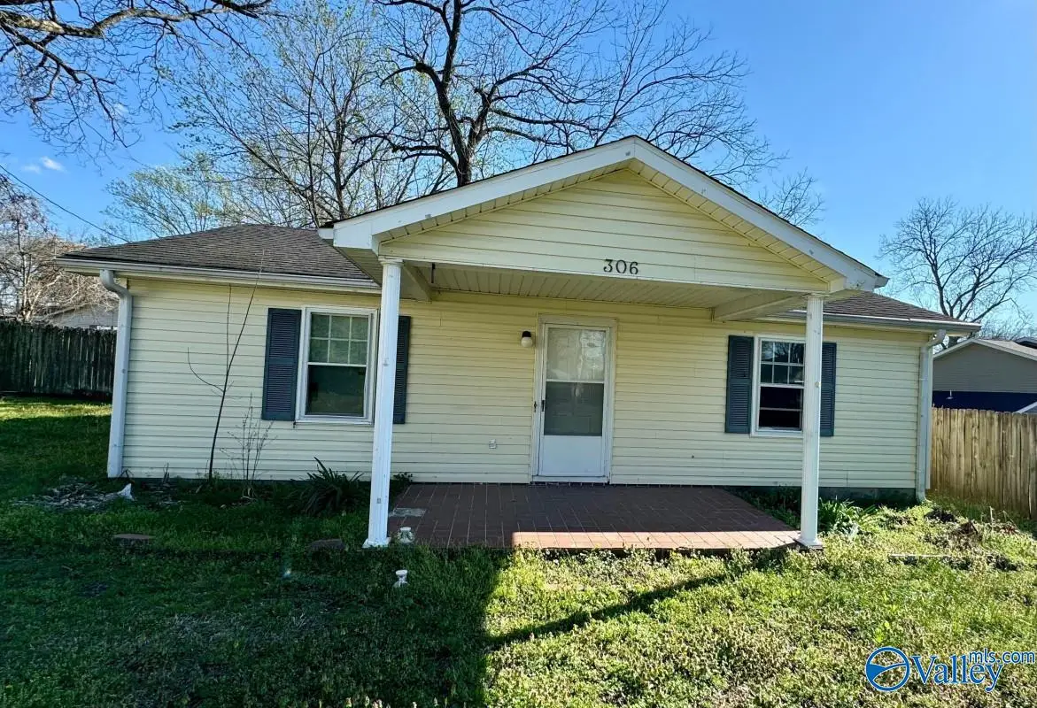 306 Rock Street Se, Hartselle, AL 35640 - Image #1