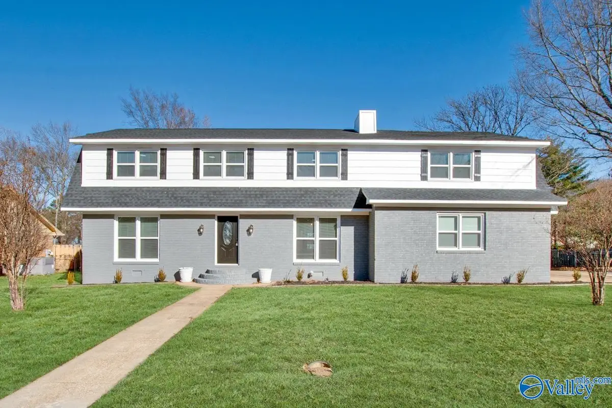 10139 Dunbarton Drive, Huntsville, AL 35803 - Image #1