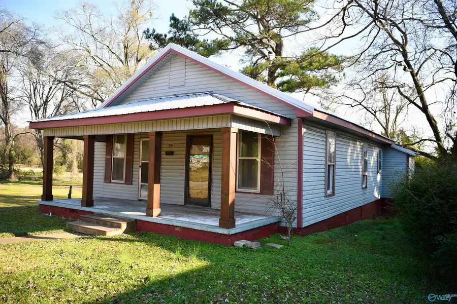 210 4th Avenue Nw, Decatur, AL 35601 - #2