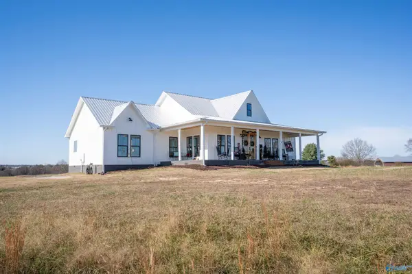 400 Eberhart Road, Fort Payne, AL 35967