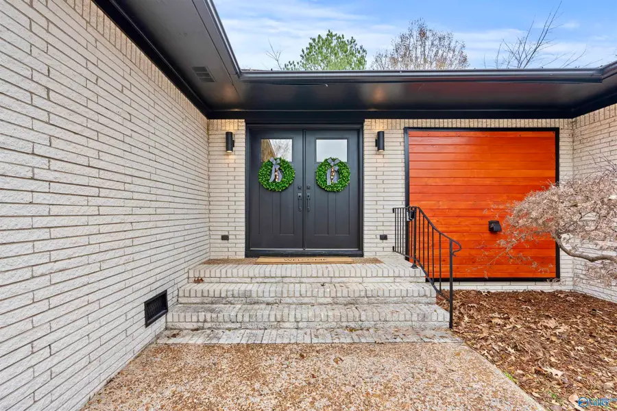 10001 SE Greenview Drive Se, Huntsville, AL 35803 - Image #2