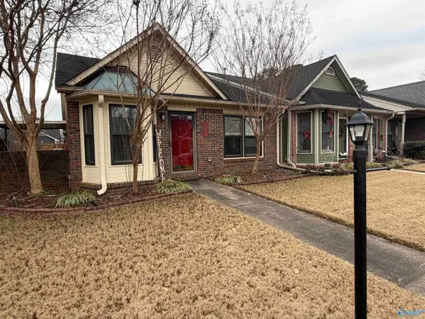 337 Autumn Lane Sw, Decatur, AL 35601