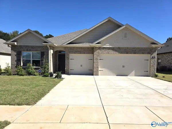 352 Castlepath Drive Sw, Madison, AL 35756
