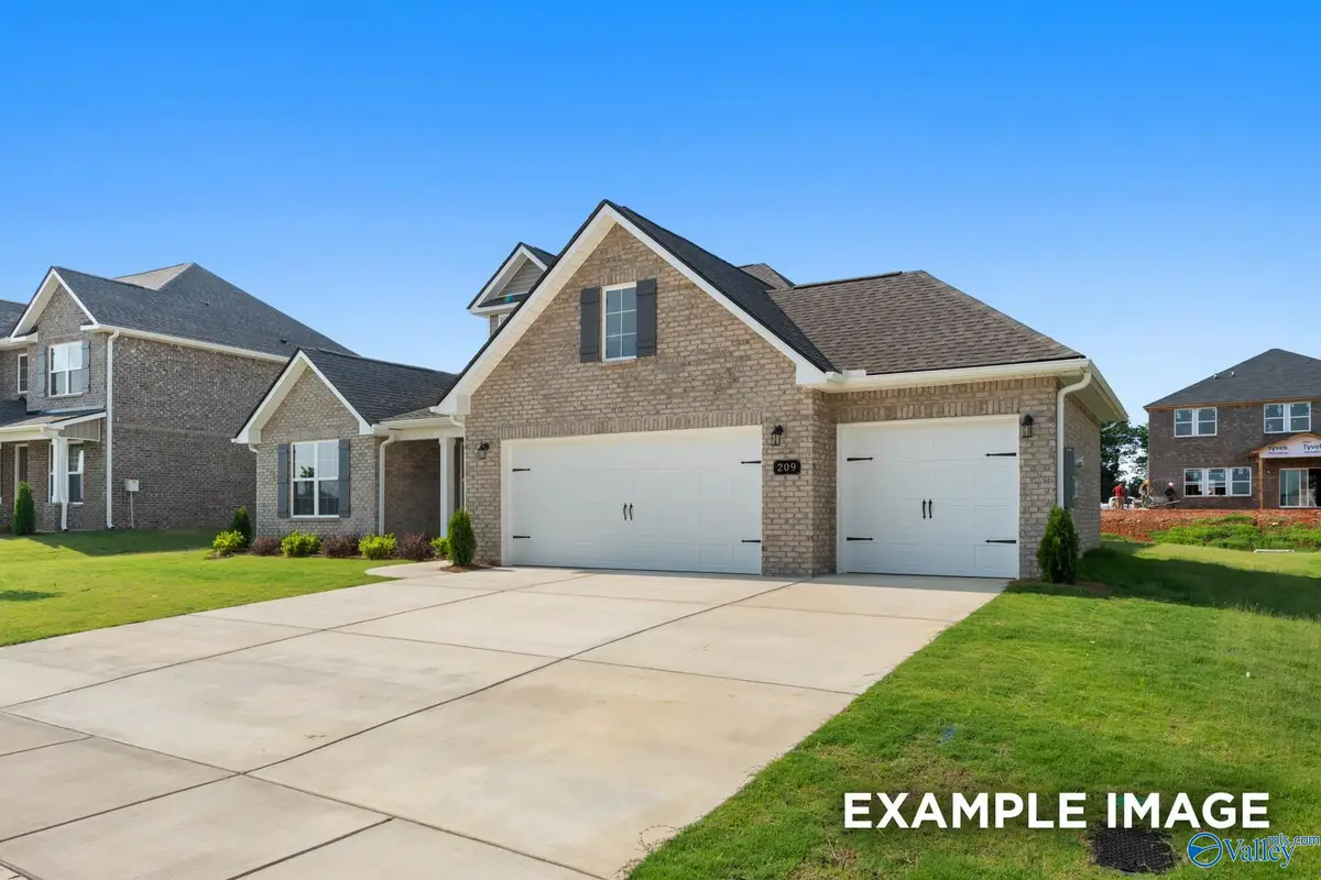 823 Ronnie Drive, Hartselle, AL 35640 - Image #1