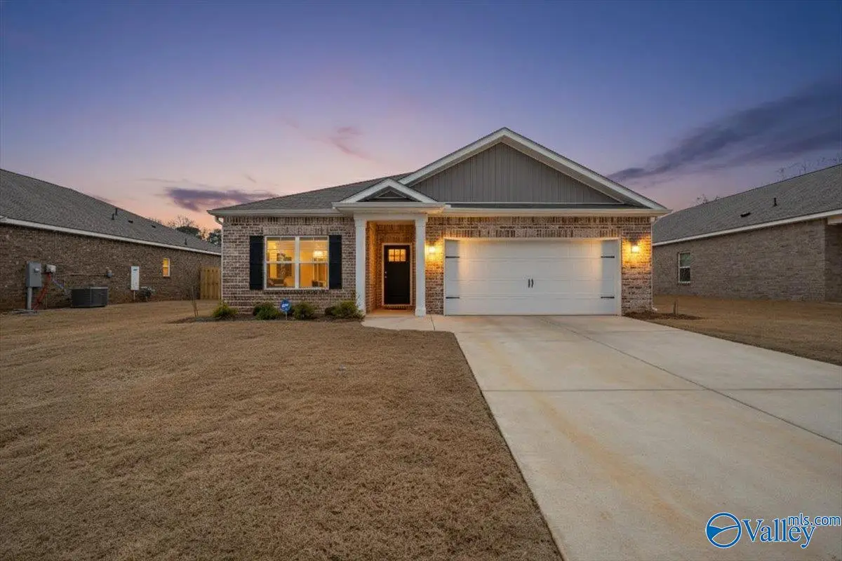 13 Moon Drive, Scottsboro, AL 35769 - Image #1