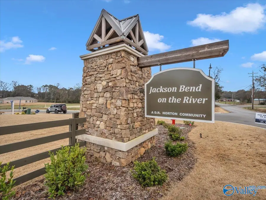 13 Moon Drive, Scottsboro, AL 35769 - Image #2