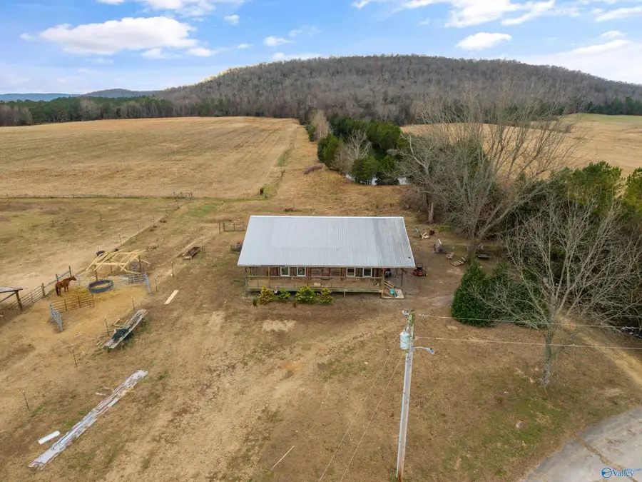 329 Anna Drive, New Hope, AL 35760 - Image #2