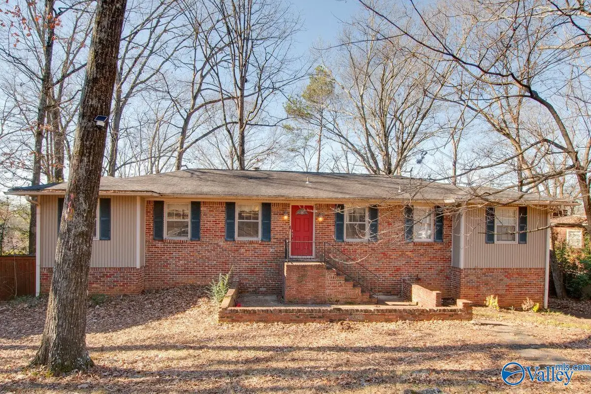 12116 Comanche Trail Se, Huntsville, AL 35803 - Image #1