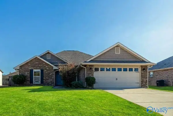 117 Rein Dance Lane, Owens Cross Roads, AL 35763