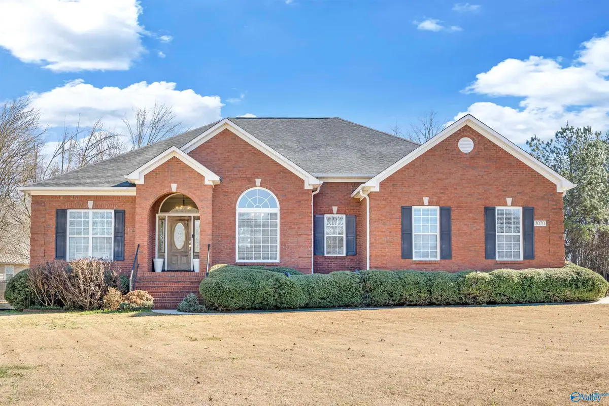 2070 Red Oak Lane Ne, Arab, AL 35016 - Image #1
