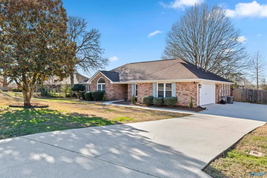 102 Hornet Court, Madison, AL 35757 - Image #2