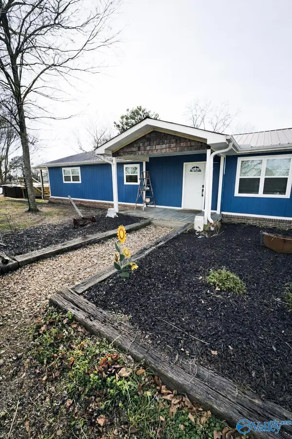 198 County Road 445, Collinsville, AL 35961