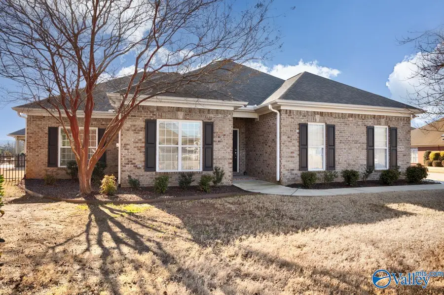 2909 Eastern Shore Drive Se, Owens Cross Roads, AL 35763 - Image #2