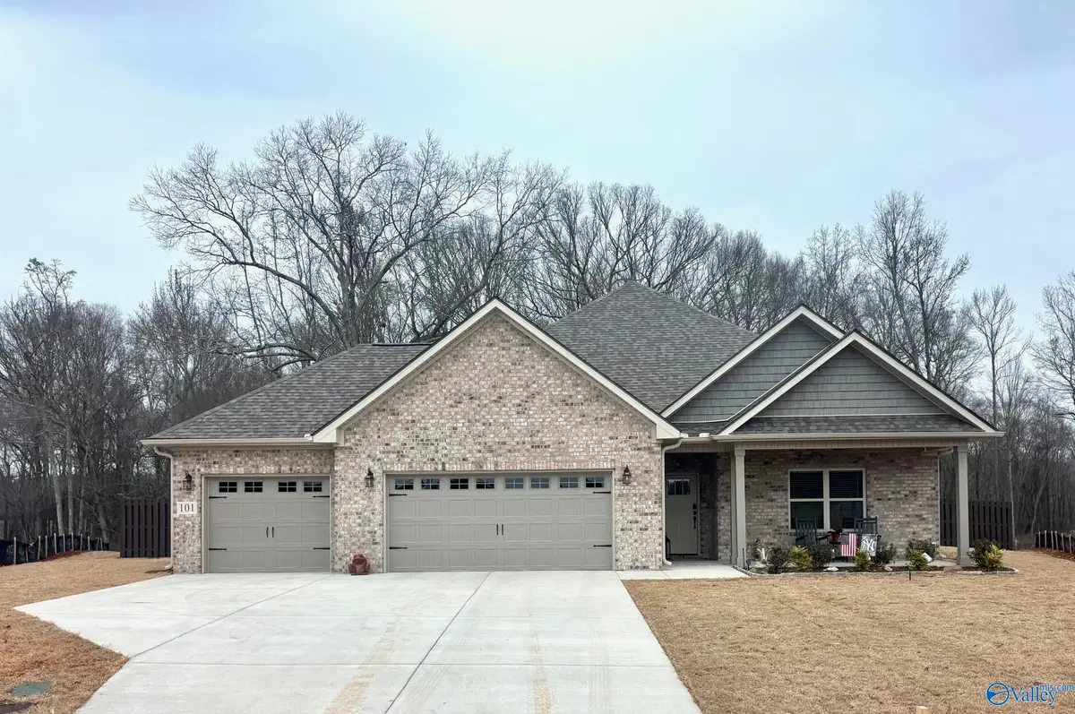 101 Buck Crossing Drive, Toney, AL 35773 - Image #1