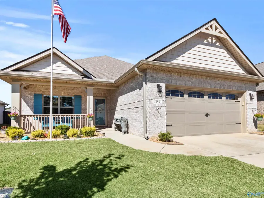 21995 Natures Cove Drive, Athens, AL 35613 - Image #2