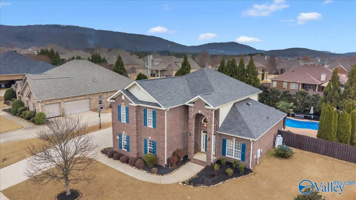 7577 Crestridge Drive, Owens Cross Roads, AL 35763 - Image #1