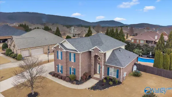 7577 Crestridge Drive, Owens Cross Roads, AL 35763