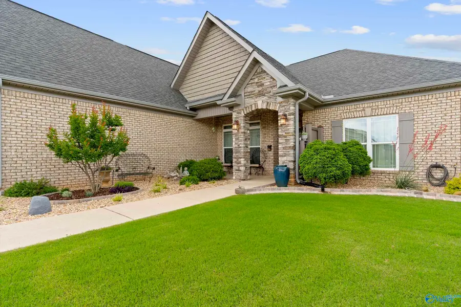 125 Madelyn Drive, Meridianville, AL 35759 - Image #2