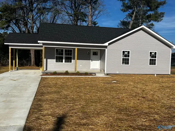 913 Lawrence Avenue, Albertville, AL 35951