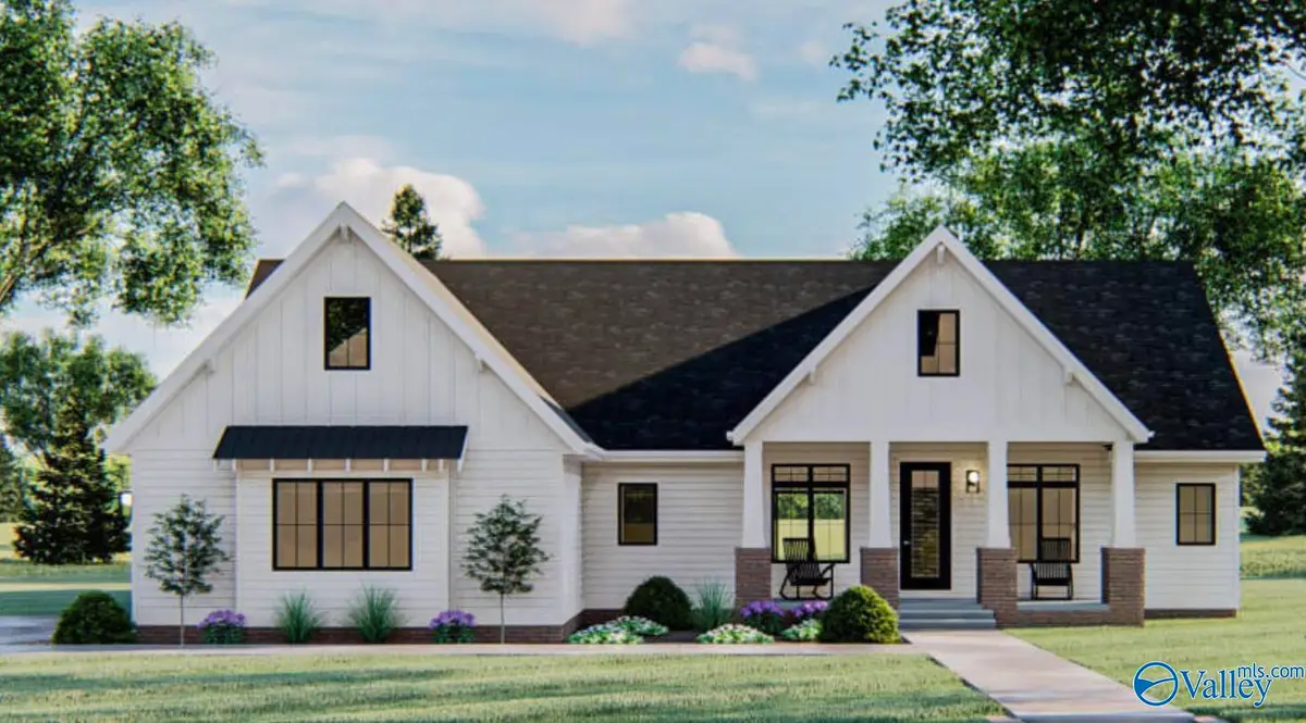 372 Lake Creek Drive, Guntersville, AL 35976 - Image #1