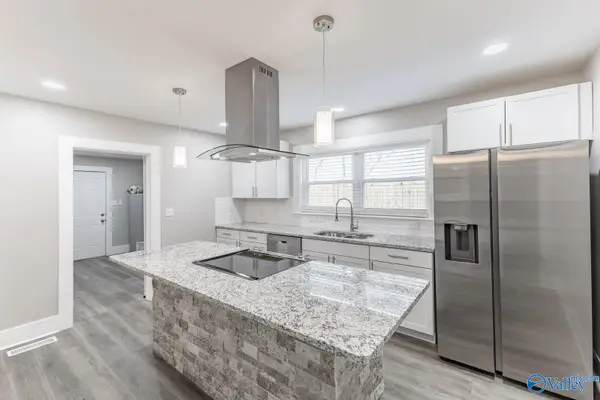 3303 7th Avenue Sw, Huntsville, AL 35805