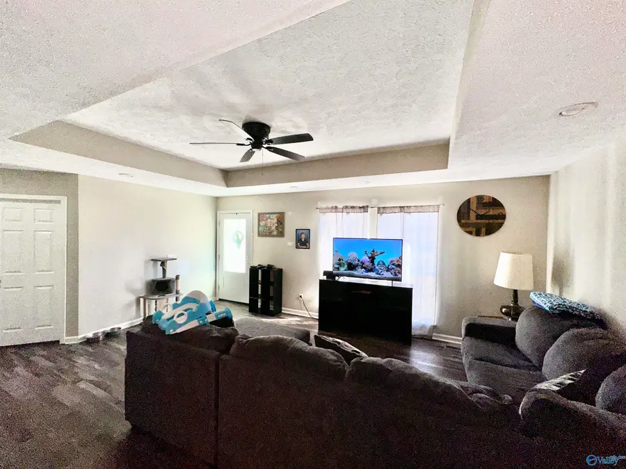 114 Helen Warren Vogel Ne, Hanceville, AL 35077 - Image #2