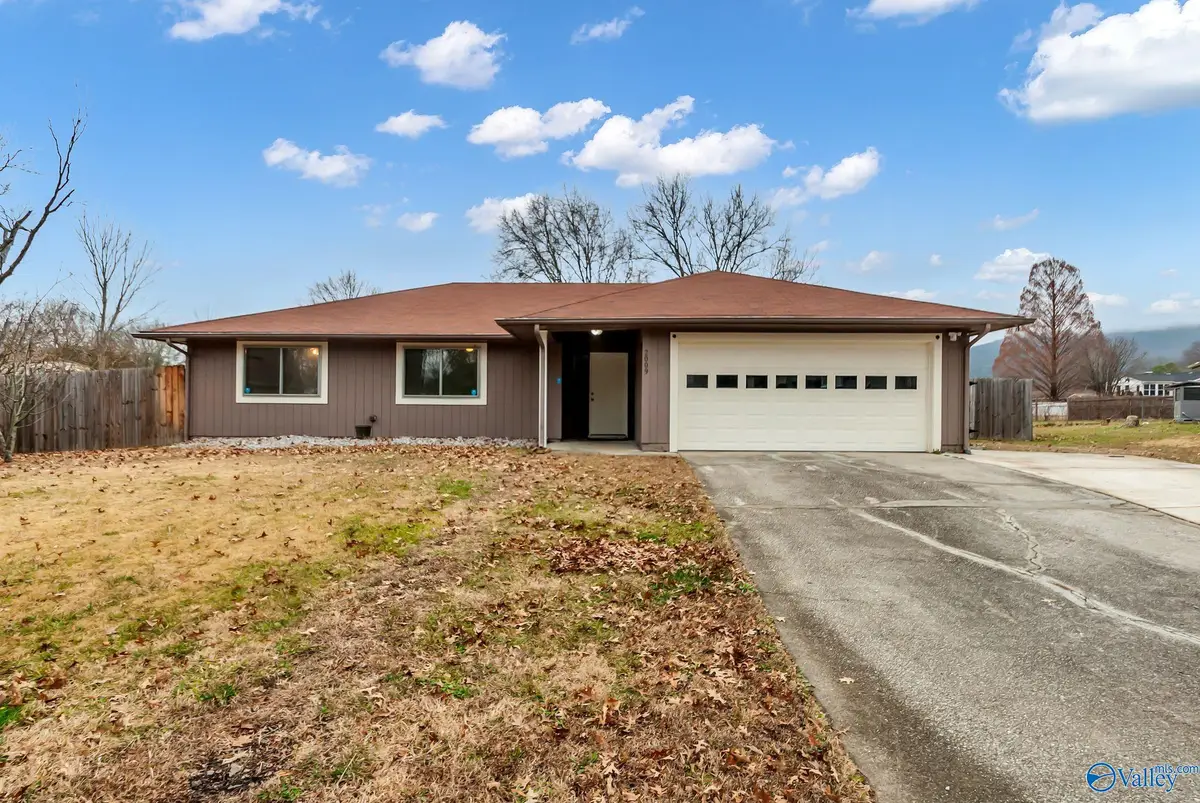 2009 E Tuliptree Drive, Huntsville, AL 35803 - Image #1