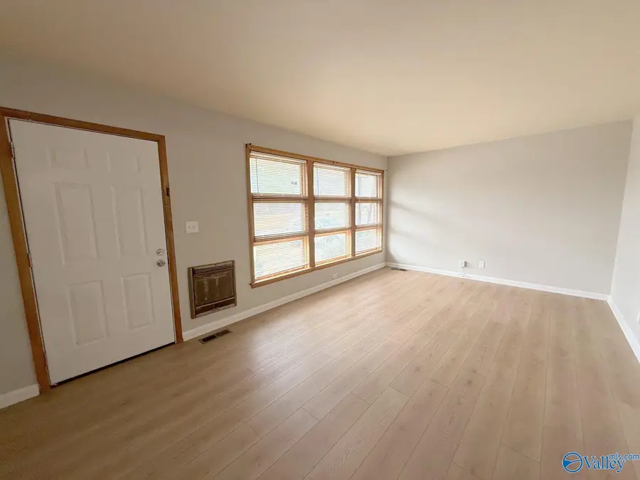 2106 Sullivan Road Nw, Huntsville, AL 35810 - Image #2