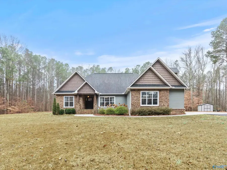 2189 Mount Carmel Drive, Guntersville, AL 35976 - Image #2