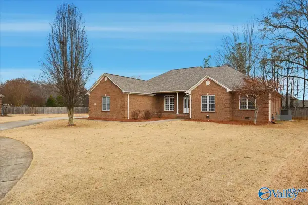 215 Slater Court, Huntsville, AL 35811