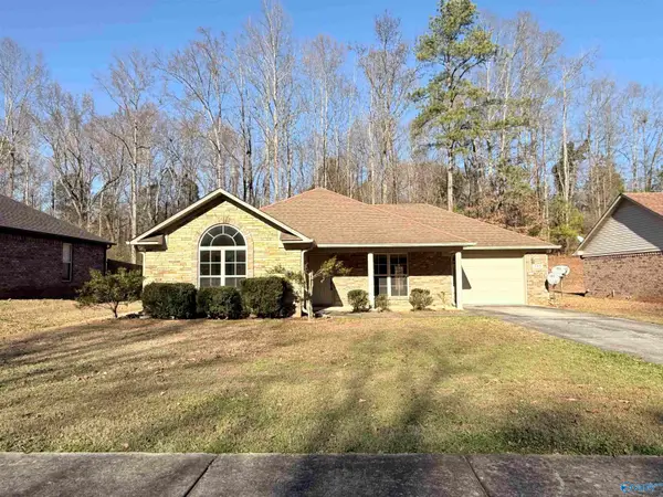 788 Charley Patterson Road, New Market, AL 35761