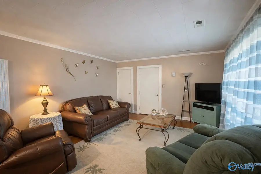 307 Davis Street, Albertville, AL 35950 - Image #3