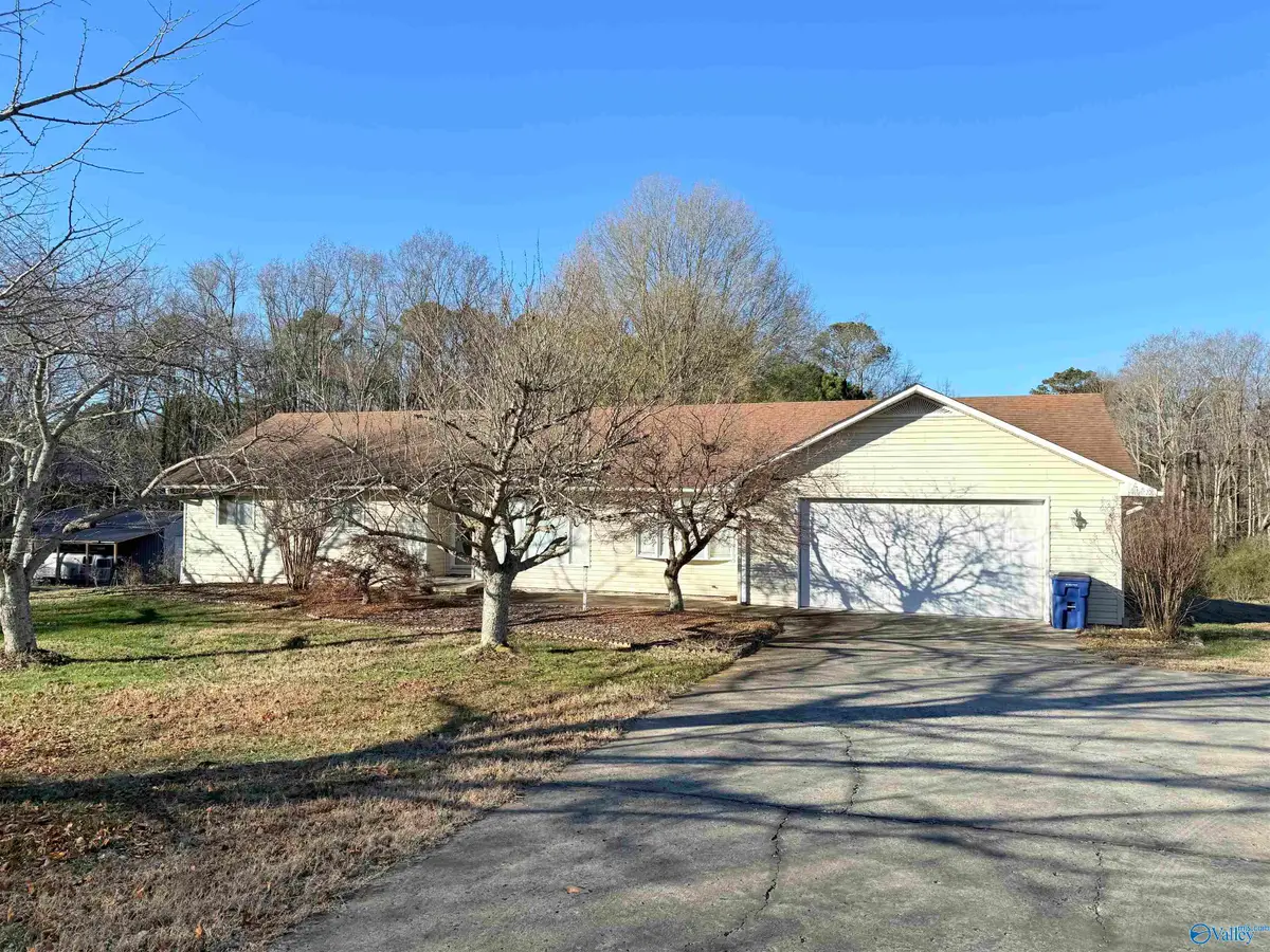 829 10th Street Nw, Arab, AL 35016 - Image #1