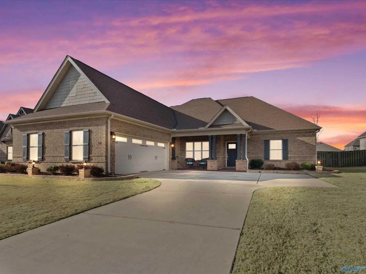 218 Island Reserve Circle Sw, Huntsville, AL 35824 - Image #1