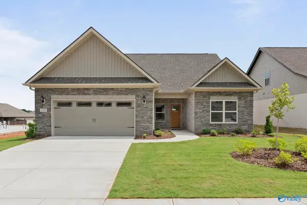 1302 Vermilion Circle, Huntsville, AL 35803