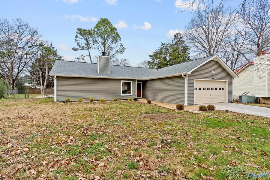 1034 Sharpsburg Drive Se, Huntsville, AL 35803 - Image #2