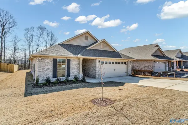 15415 Springbrook Trace, Athens, AL 35611