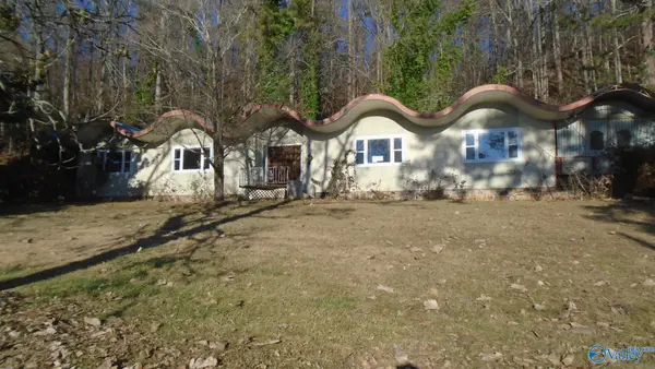 535 Whorton Bend Road, Rainbow City, AL 35906