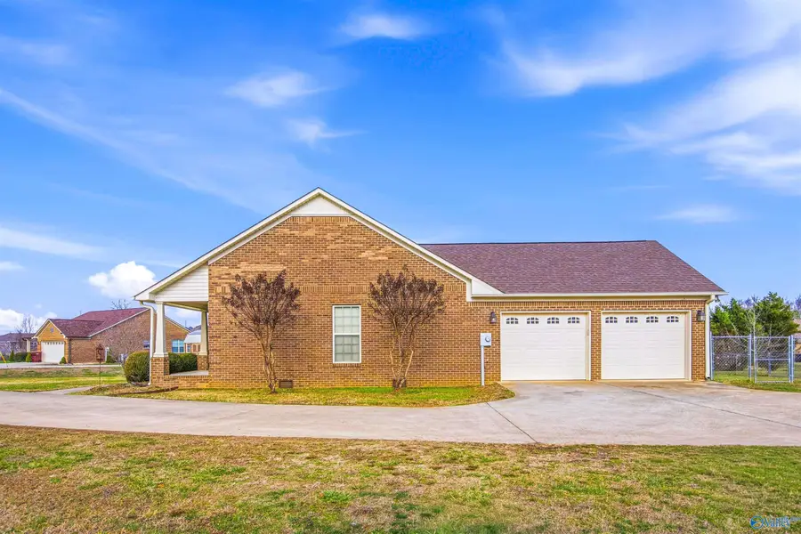 15968 Sorghum Ridge Drive, Elkmont, AL 35620 - Image #3