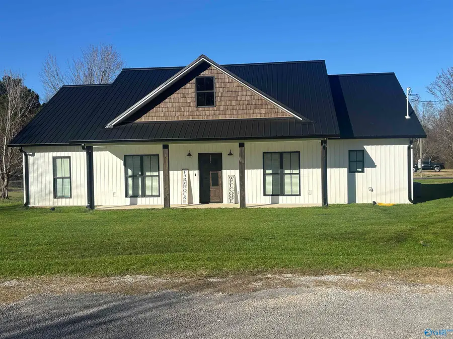 4185 Faye Drive, Hokes Bluff, AL 35905 - Image #2