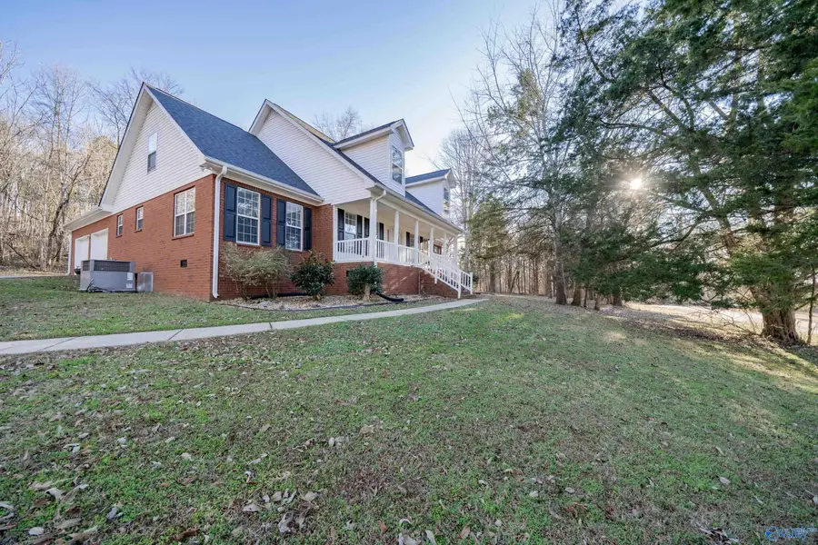 424 Shane Drive, New Market, AL 35761 - Image #2